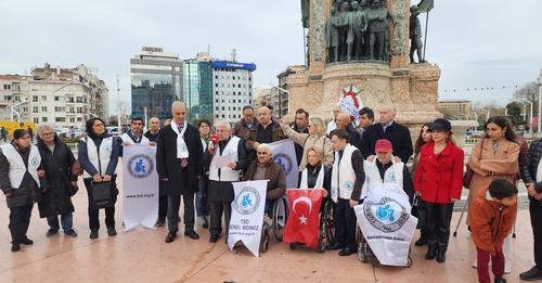 Türkiye Sakatlar Derneği Genel Başkanı Sn. Şükrü Boyraz, 3 Aralık Engelliler Farkındalık Gününde Taksim’de Basın Açıklaması Yaptı!