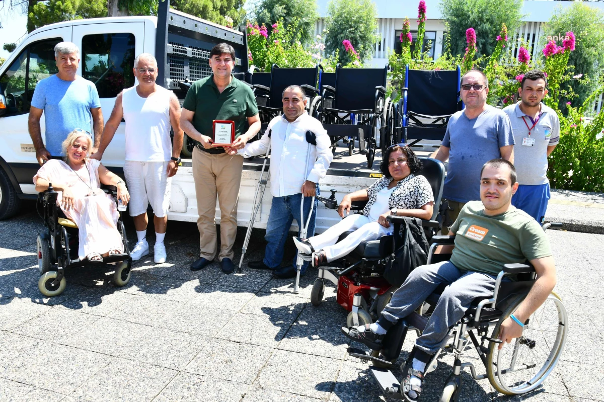 Türkiye Sakatlar Derneği Fethiye Şubesi, Belediyeye Tekerlekli Sandalye Bağışladı !