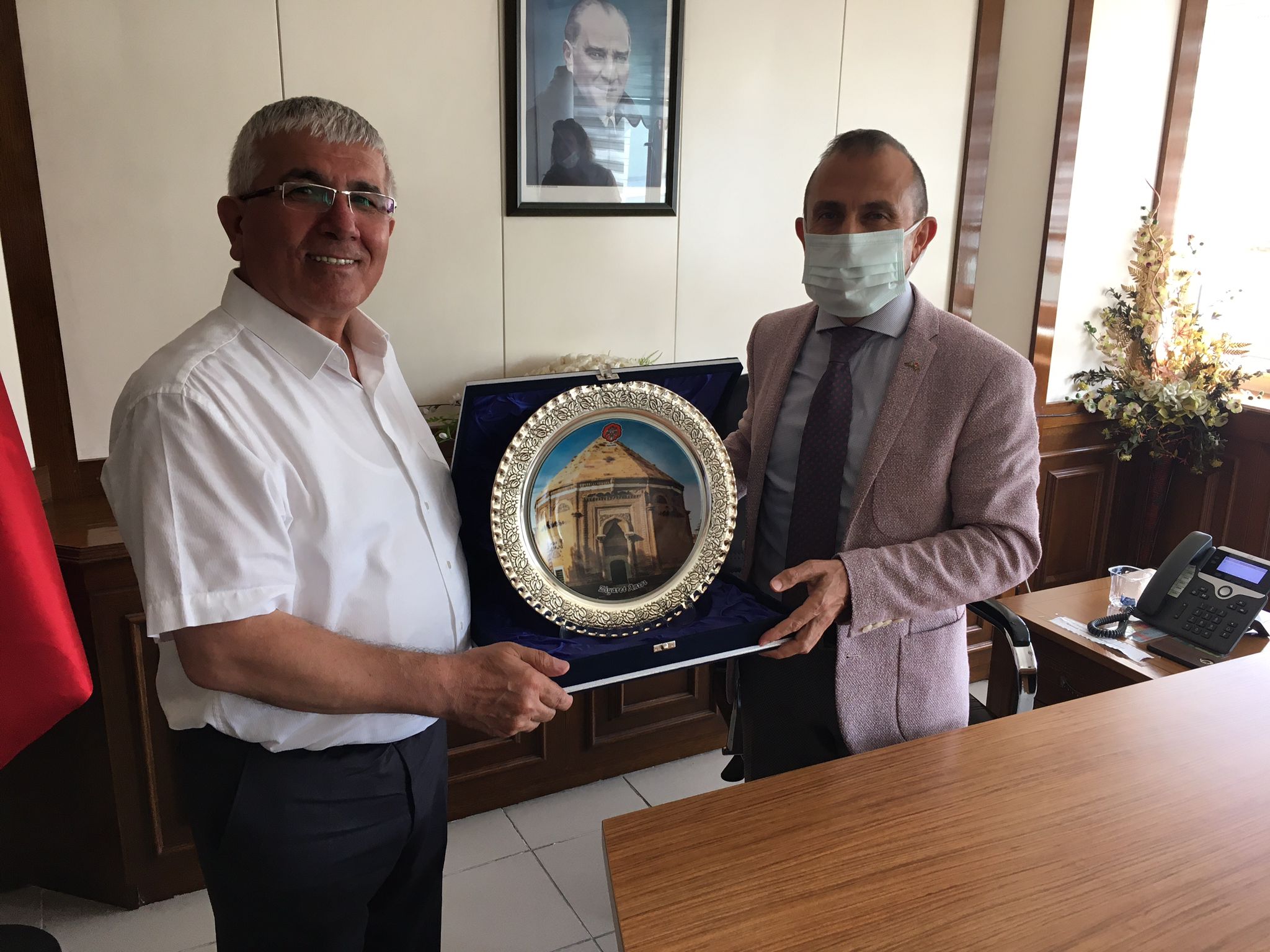 TSD GENEL BAŞKANI VE MALİ SEKRETERİ NEJLA TOKER NİĞDE VALİ YARDIMCISINI ZİYARET ETMİŞLERDİR!