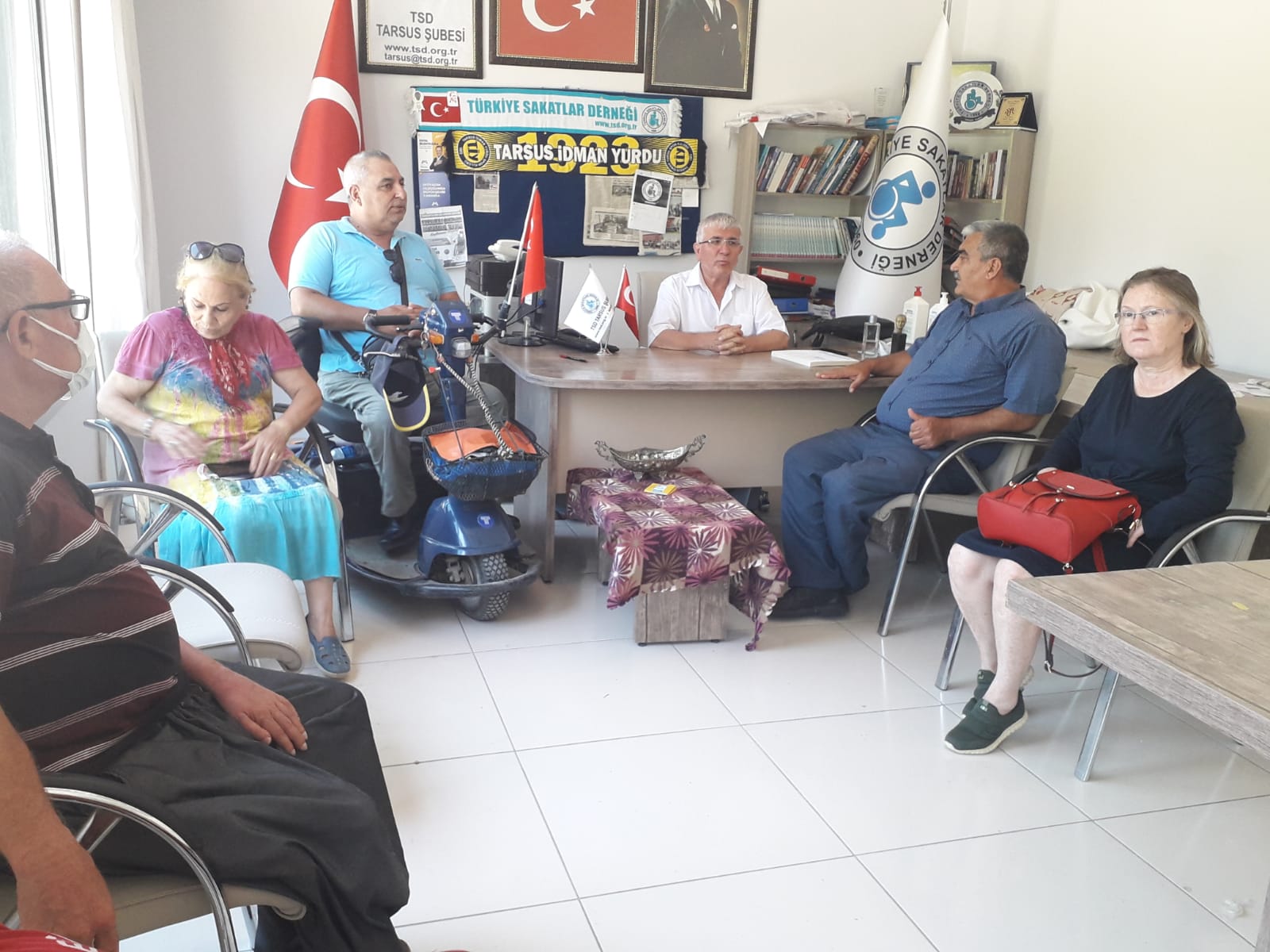  TSD GENEL BAŞKANI ŞÜKRÜ BOYRAZ VE MALİ SEKRETERİ  TARSUS ŞUBESİNİ ZİYÂRET ETMİŞLERDİR !