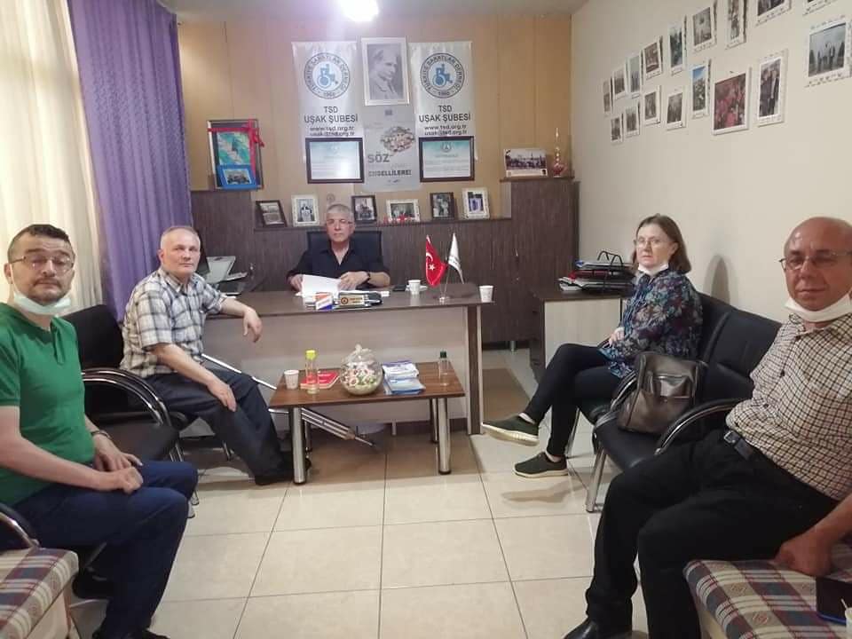 TSD GENEL BAŞKANI VE MALİ SEKRETER TSD UŞAK ŞUBESİNİ ZİYARET ETTİLER !