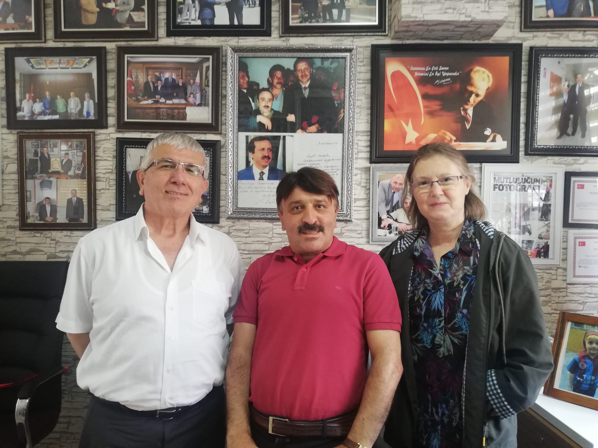 TSD GENEL BAŞKANI VE  MALİ  SEKRETERDEN AKÇAYA HAYIRLI OLSUN ZİYARETİ